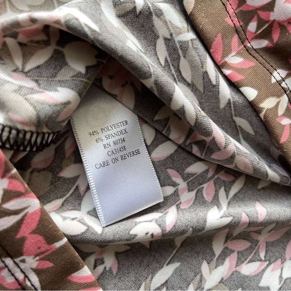 EUC BCBG  MAXAZRIA Jersey Top/ Size M - Picture 10 of 10
